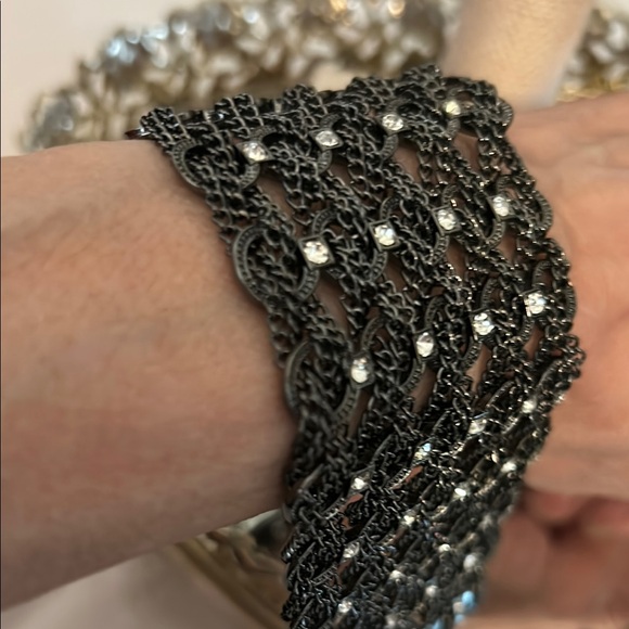 Black Beaded Cuff Bracelet with Shimmering Texture Stunning - Picture 8 of 16